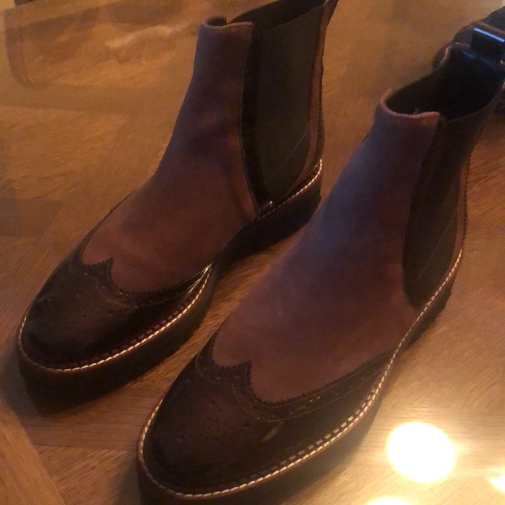 Italian Brand Baldinini -Size 39 (40) Brown Chelsea Boots - Picture 10 of 10